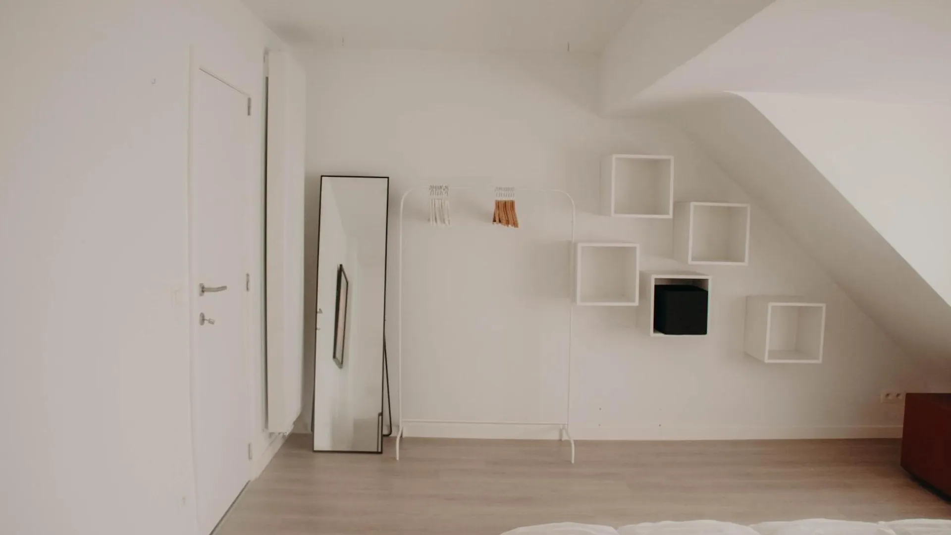 House In Ostend At 5 Min Walk From The Sea بيت للعطل